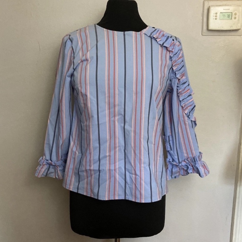 8-2 Halogen Blue Stripe Blouse Top Ruffle PM Petite Medium